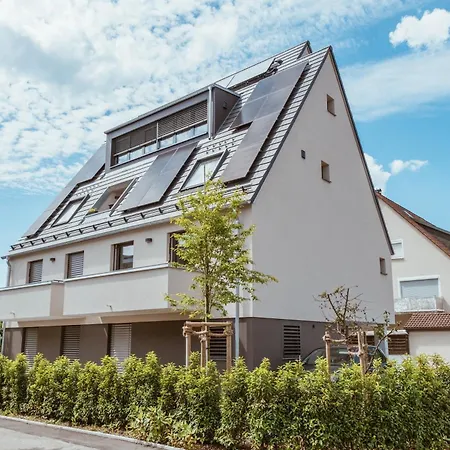 Lakeside Flat Apartman *